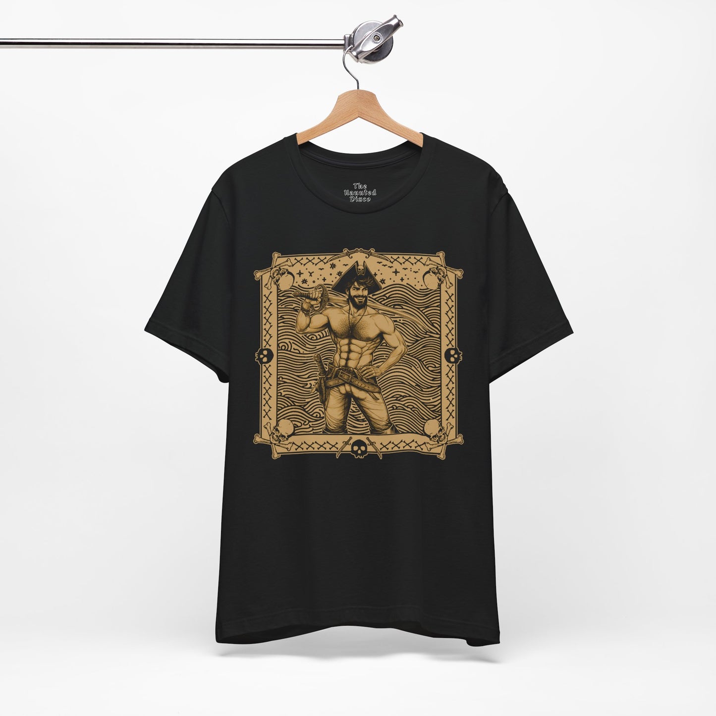 Pirate Pin-Up Hunk - T-Shirt
