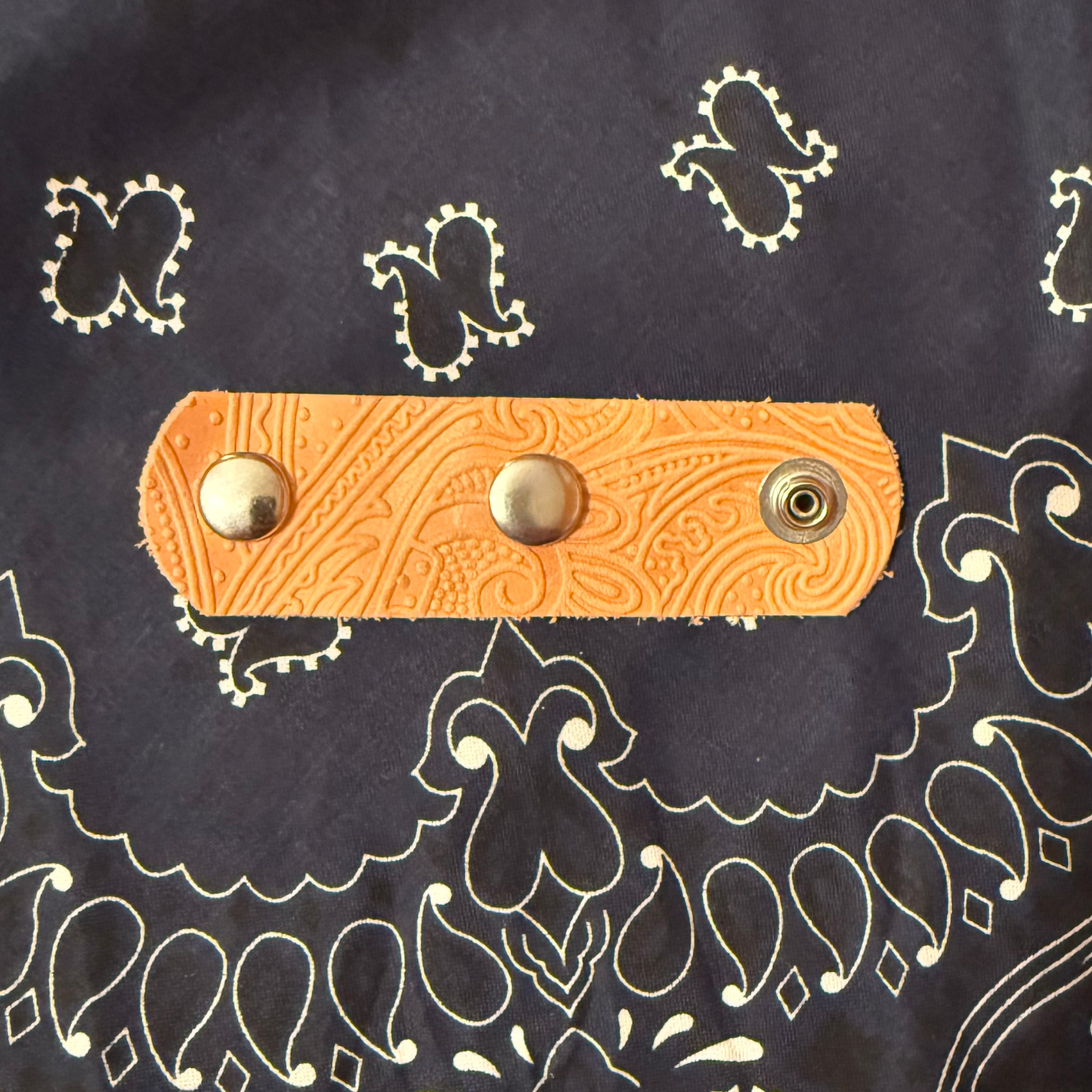Leather Bandana Slide - Nickel (Silver) Rivet & Snap