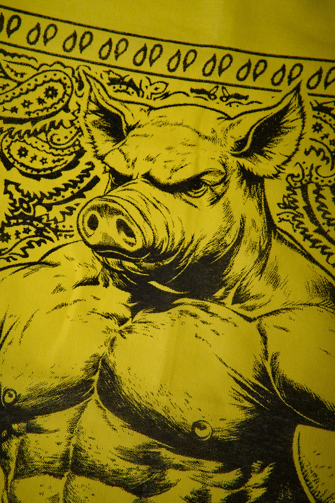 Muscle Pig Bandana — Bara Illustration